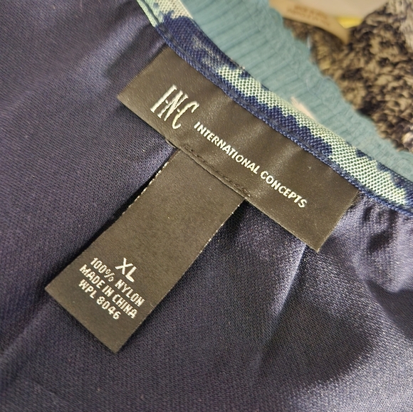 INC International Concepts Cut Out Beaded Neck and Cut Out Sleeves Size XL - Picture 4 of 7